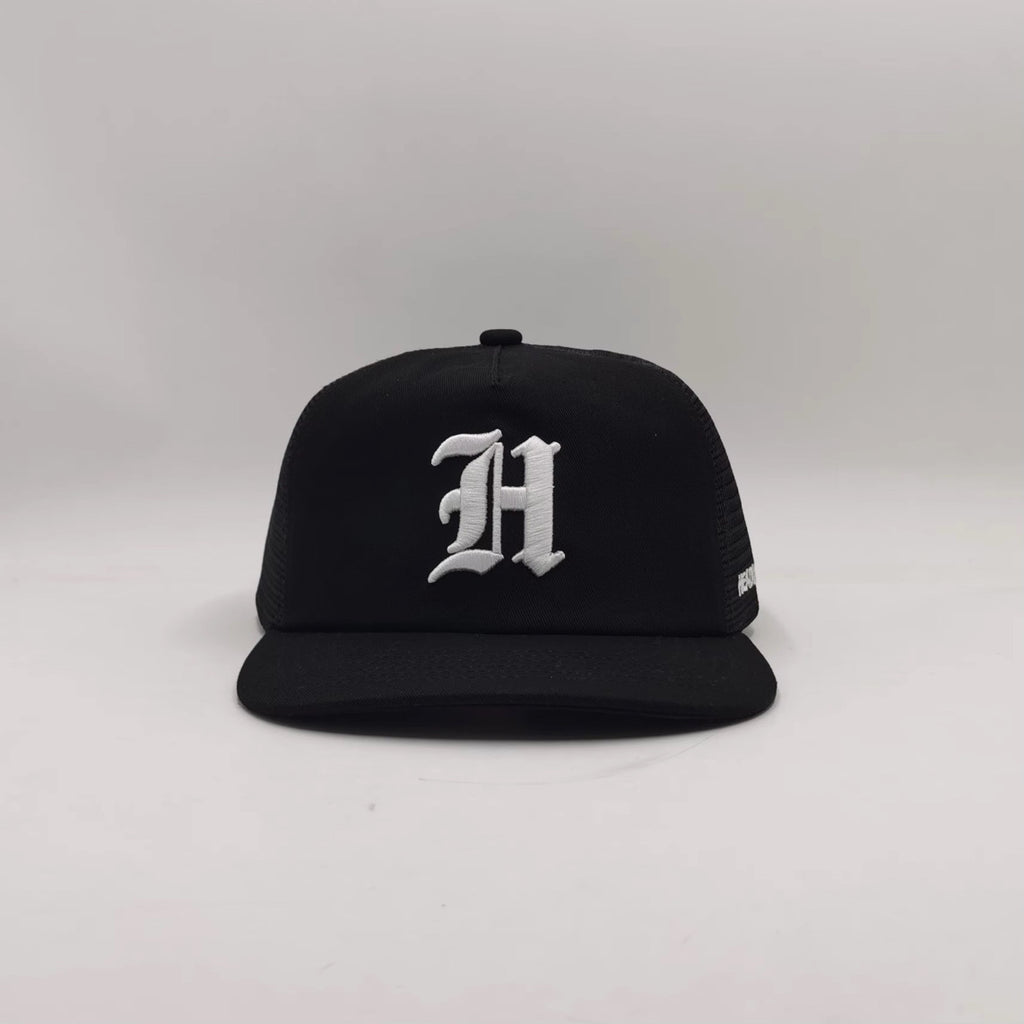 UNIFORM TRUCKER CAP